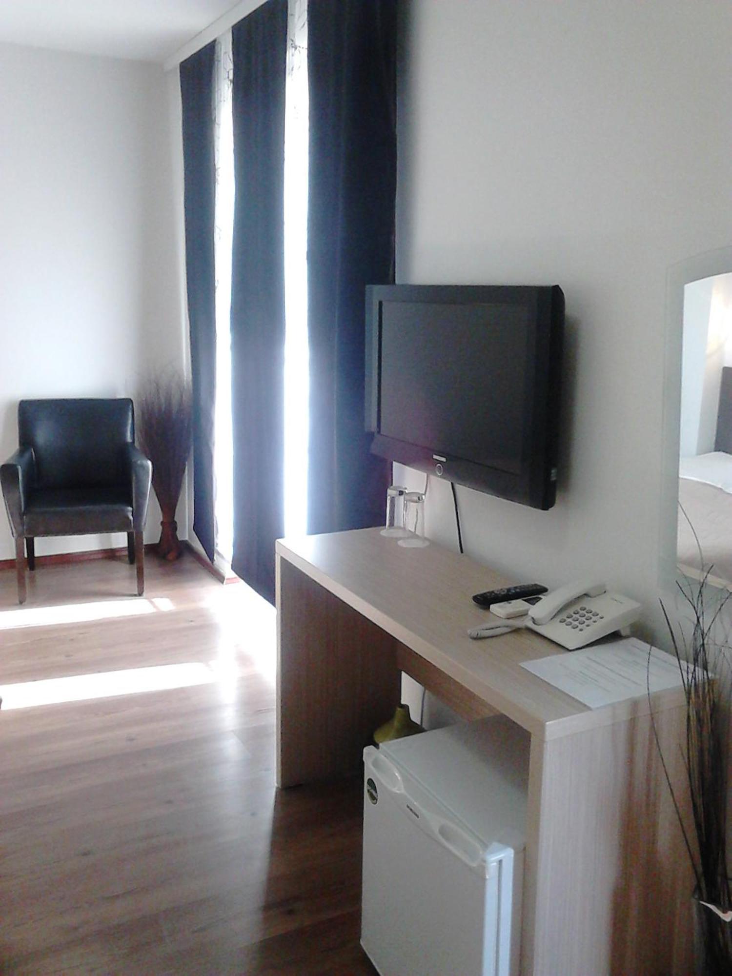 Prenociste Konstantin 2008 Hotel Nis Room photo
