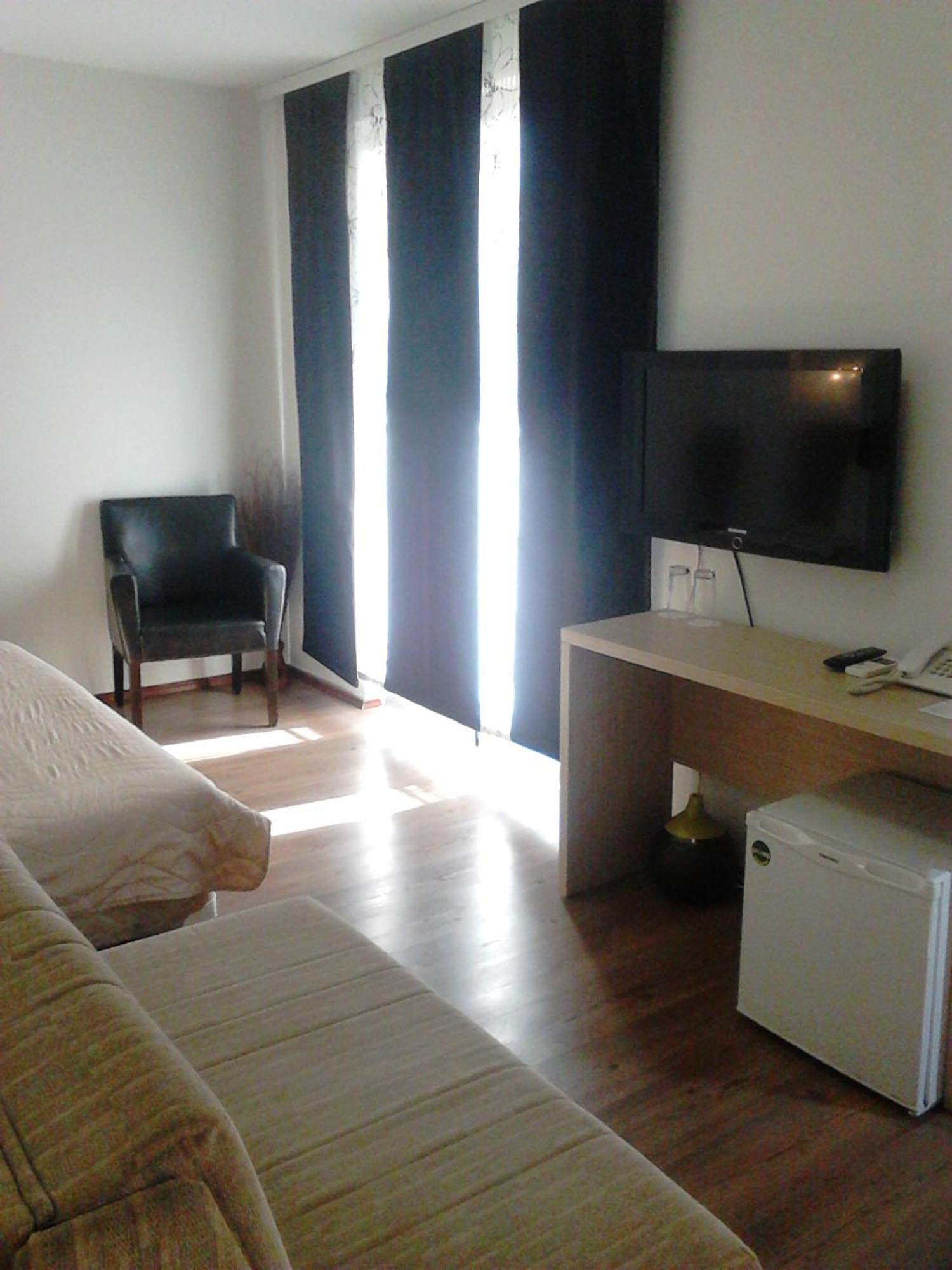 Prenociste Konstantin 2008 Hotel Nis Room photo